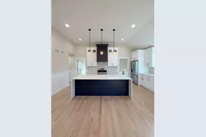 4951 W 86th Street, Burbank, IL 60459 - Photo 2