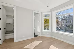 2818 W Fletcher St, Chicago, IL 60618 - Photo 10