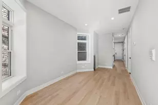 2818 W Fletcher St, Chicago, IL 60618 - Photo 8