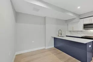 2818 W Fletcher St, Chicago, IL 60618 - Photo 10