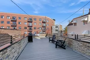 2818 W Fletcher St, Chicago, IL 60618 - Photo 14