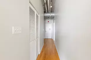 811 W 15th Pl, Chicago, IL 60608 - Photo 20