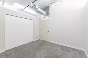 811 W 15th Pl, Chicago, IL 60608 - Photo 18