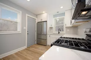9605 S Greenwood Ave, Chicago, IL 60628 - Photo 8