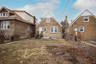 9605 S Greenwood Ave, Chicago, IL 60628 - Photo 24
