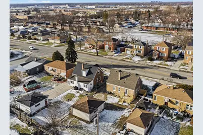 2433 S 17th Avenue, Broadview, IL 60155 - Photo 4