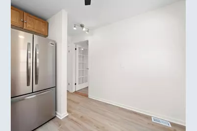 2433 S 17th Avenue, Broadview, IL 60155 - Photo 16