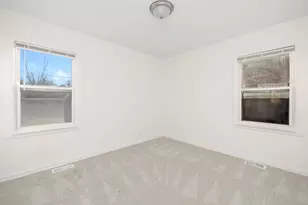 2433 S 17th Ave, Broadview, IL 60155 - Photo 18