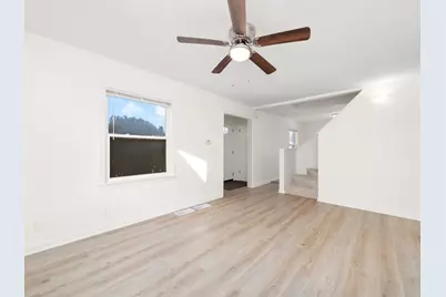 2433 S 17th Avenue, Broadview, IL 60155 - Photo 6