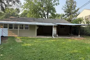 533 Redwood Rd, Bolingbrook, IL 60440 - Photo 14