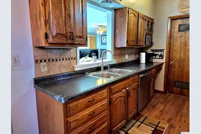 1946 Elmwood Drive East, Quincy, IL 62301 - Photo 10