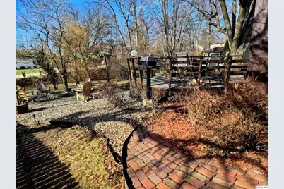 1946 Elmwood Drive East, Quincy, IL 62301 - Photo 28