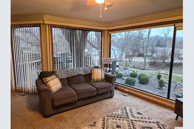 1946 Elmwood Drive East, Quincy, IL 62301 - Photo 26