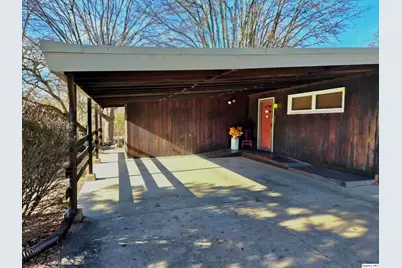 1946 Elmwood Drive East, Quincy, IL 62301 - Photo 2