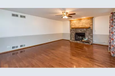 38429 N Creek Court, Beach Park, IL 60087 - Photo 8