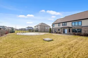 8485 Stone Creek Blvd, Frankfort, IL 60423 - Photo 36