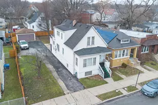 9352 S Woodlawn Ave, Chicago, IL 60619 - Photo 2