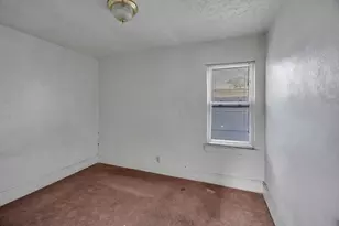 9352 S Woodlawn Ave, Chicago, IL 60619 - Photo 18