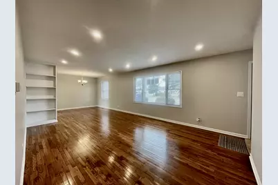 15 Bradley Lane, Hoffman Estates, IL 60169 - Photo 10