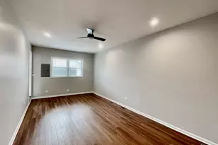 15 Bradley Ln, Hoffman Estates, IL 60169 - Photo 12