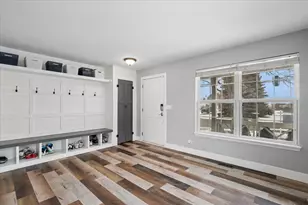 1297 Holly Ct, Antioch, IL 60002 - Photo 4