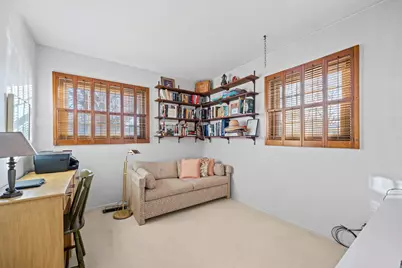 670 Edgemont Lane, Hoffman Estates, IL 60169 - Photo 22