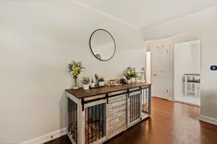 1181 Hiawatha Dr, Elgin, IL 60120 - Photo 6