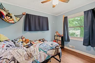 1181 Hiawatha Dr, Elgin, IL 60120 - Photo 14