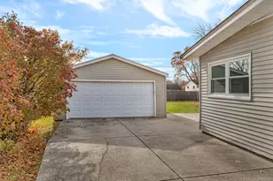 423 Maple Dr, Morris, IL 60450 - Photo 24