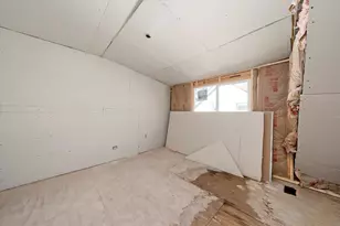 14017 S Atlantic Ave, Riverdale, IL 60827 - Photo 12