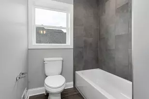 2004 Oldfield Rd, Darien, IL 60561 - Photo 16