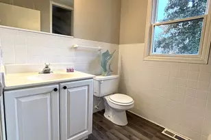 1101 N Princeton Ave, Villa Park, IL 60181 - Photo 8