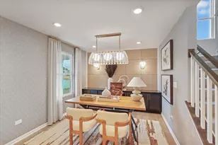 1630 Patterson Ave, North Aurora, IL 60542 - Photo 4