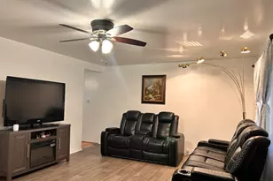 218 Montrose Dr, Romeoville, IL 60446 - Photo 6