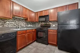 1312 McDowell Rd, Naperville, IL 60563 - Photo 8