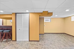 9603 S Albany Ave, Evergreen Park, IL 60805 - Photo 16