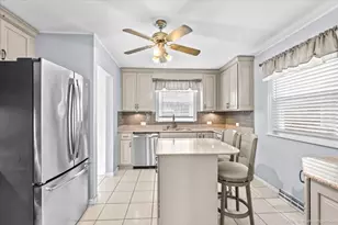 9603 S Albany Ave, Evergreen Park, IL 60805 - Photo 6
