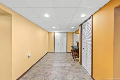 9603 S Albany Avenue, Evergreen Park, IL 60805 - Photo 14