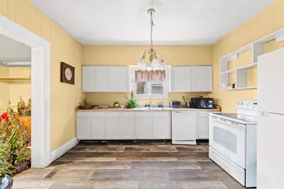 220 S Western Avenue, Deland, IL 61839 - Photo 8