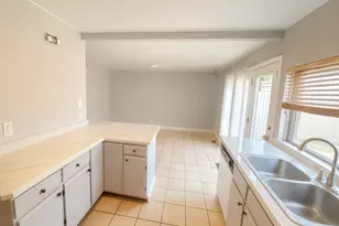 5567 Court F, Hanover Park, IL 60133 - Photo 16