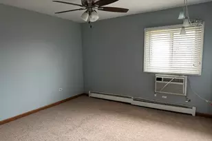 [Address not provided], Carol Stream, IL 60188 - Photo 8