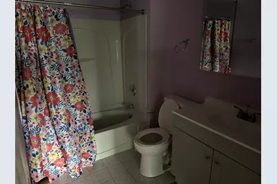 [Address not provided], Carol Stream, IL 60188 - Photo 4