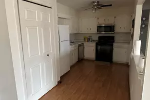 [Address not provided], Carol Stream, IL 60188 - Photo 14