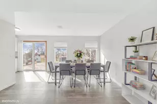 1327 E Fox Chase Dr, Round Lake Beach, IL 60073 - Photo 10