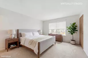 1327 E Fox Chase Dr, Round Lake Beach, IL 60073 - Photo 16