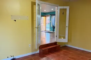 655 W Comstock Ave, Elmhurst, IL 60126 - Photo 6