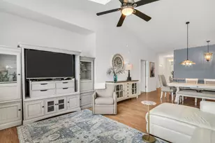 2054 Carillon Dr, Grayslake, IL 60030 - Photo 10