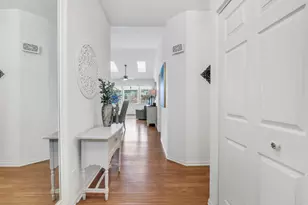 2054 Carillon Dr, Grayslake, IL 60030 - Photo 2