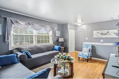 1332 Alpine Court #1332, Wheeling, IL 60090 - Photo 4