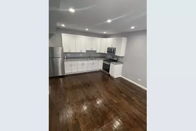 2731 S Whipple Street, Chicago, IL 60623 - Photo 2